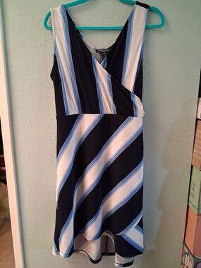 Essentials by ABS Blue and White Striped Tie-Waist Midi Dress | Size M